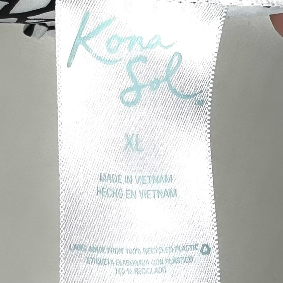 Kona Sol Women's White & Black Geometric Tankini Tie Halter Top - Picture 5 of 5